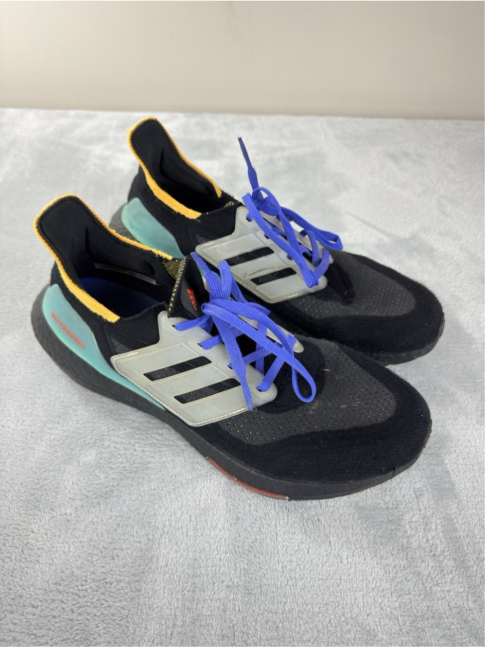 Adidas Ultraboost 21 Black Pulse Aqua Men's Size 11 US/10.5 UK/45 1/3 EU S23870